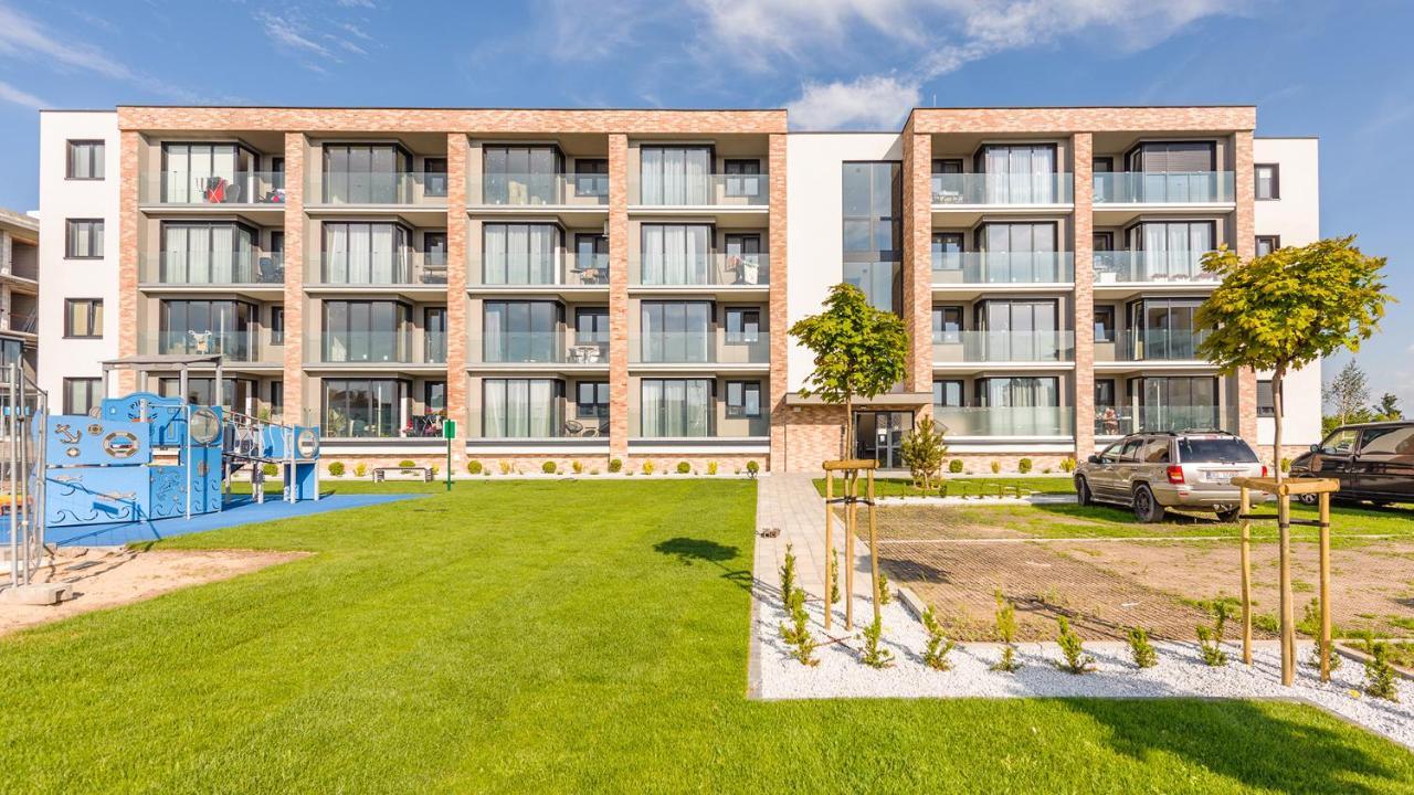 Apartament Biala Perla Z Garazem 3 C Perlowa Przystan - Holiday City Kolobrzeg Ngoại thất bức ảnh