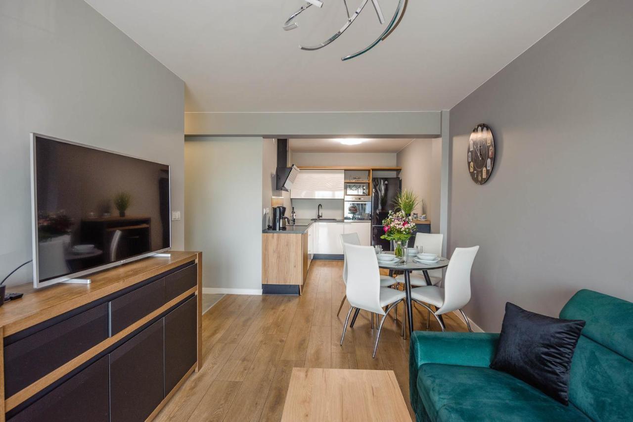 Apartament Biala Perla Z Garazem 3 C Perlowa Przystan - Holiday City Kolobrzeg Ngoại thất bức ảnh